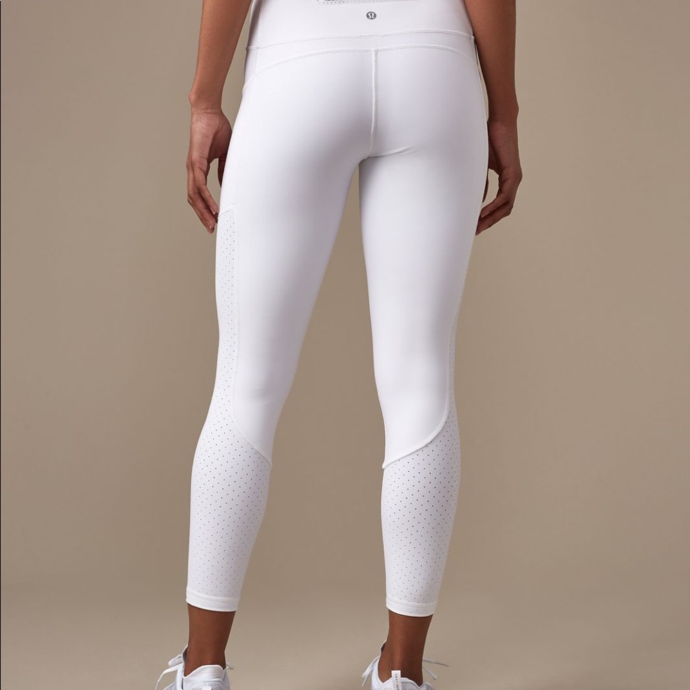 White lululemon mind over miles leggings size 4